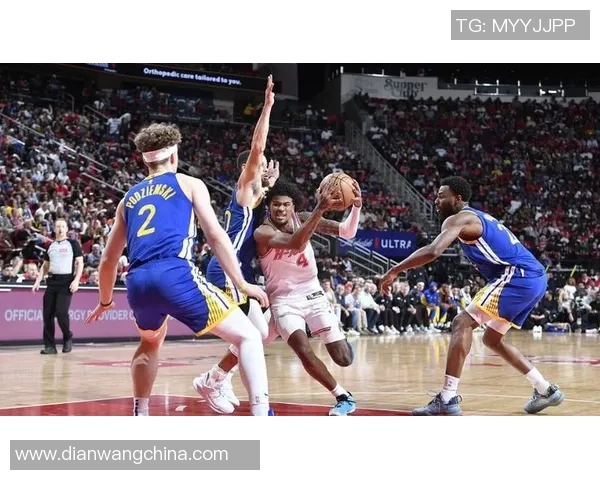 勇士与火箭第三场精彩对决录像回放分析及精彩瞬间回顾 勇士与火箭第三场精彩对决录像回放分析及精彩瞬间回顾